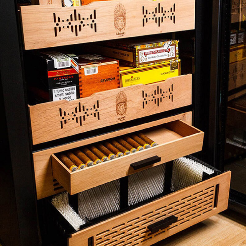 Tủ giữ ẩm bảo quản cigar Lubinski RA 668